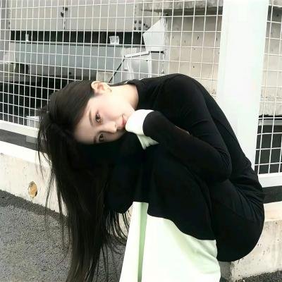 古立特宇宙海报